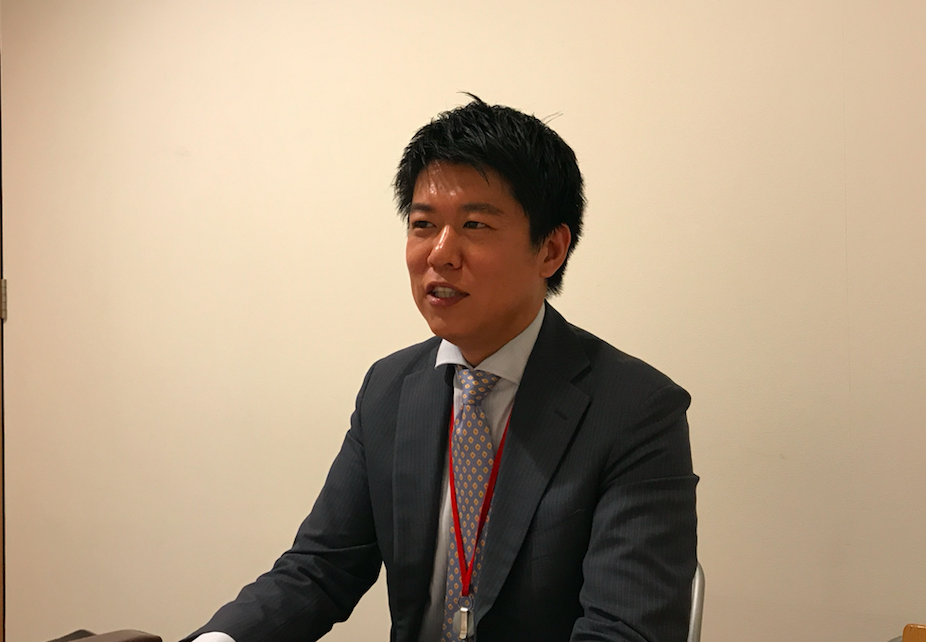 【導入事例インタビュー】株式会社ヒト・コミュニケーションズ様「応募後の電話をINST Voiceで自動化して投資対効果3900%！」