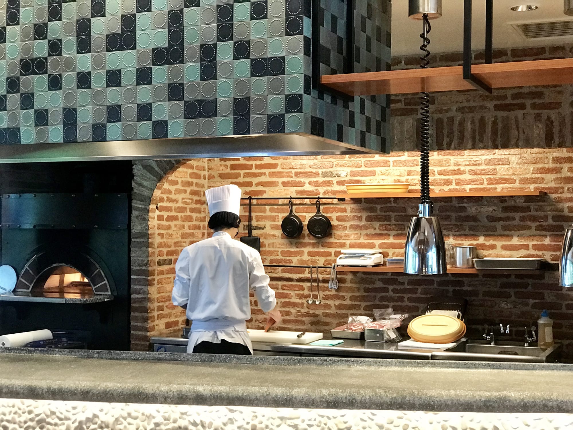 飲食店とITベンチャーの経営における類似点