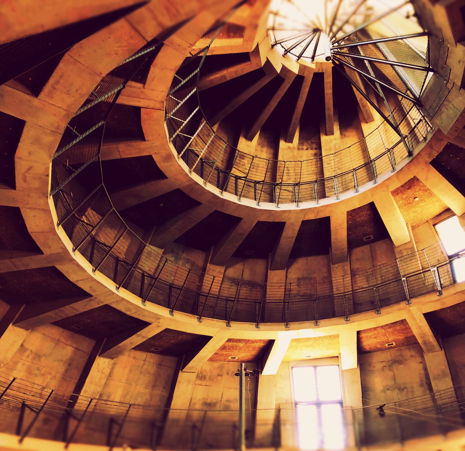 鬼電・即電によるコミュニケーションの負のスパイラル